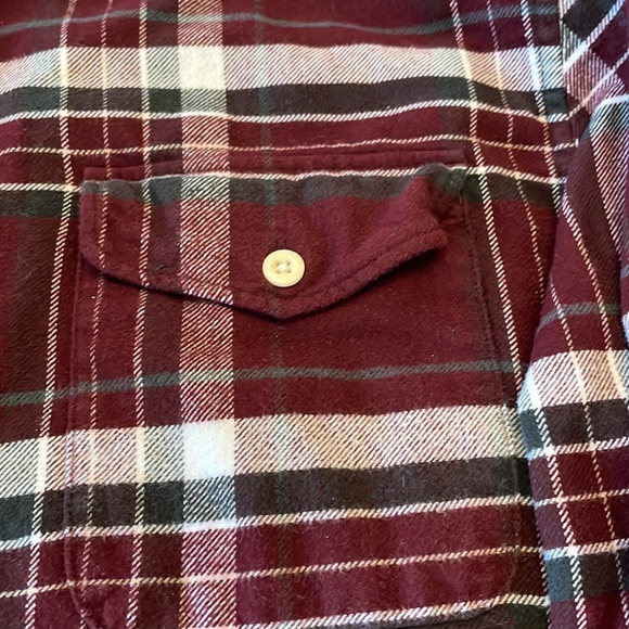 American Eagle Men's Super Soft Flannel Shirt Burgundy and Grey Plaid - Picture 5 of 8